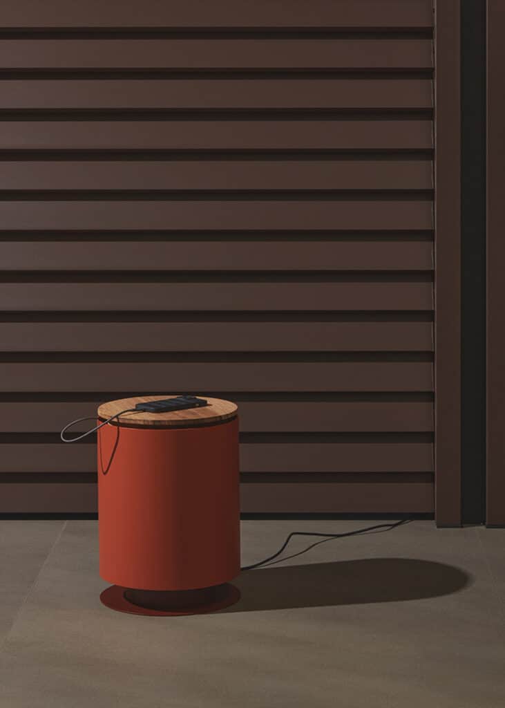 Reel Stool